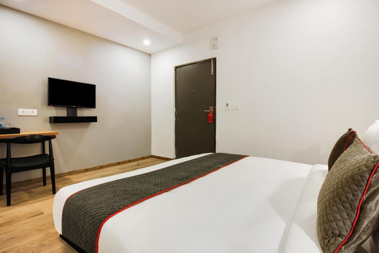 Отель Oyo Townhouse 600 Gangothri Secunderabad Экстерьер фото